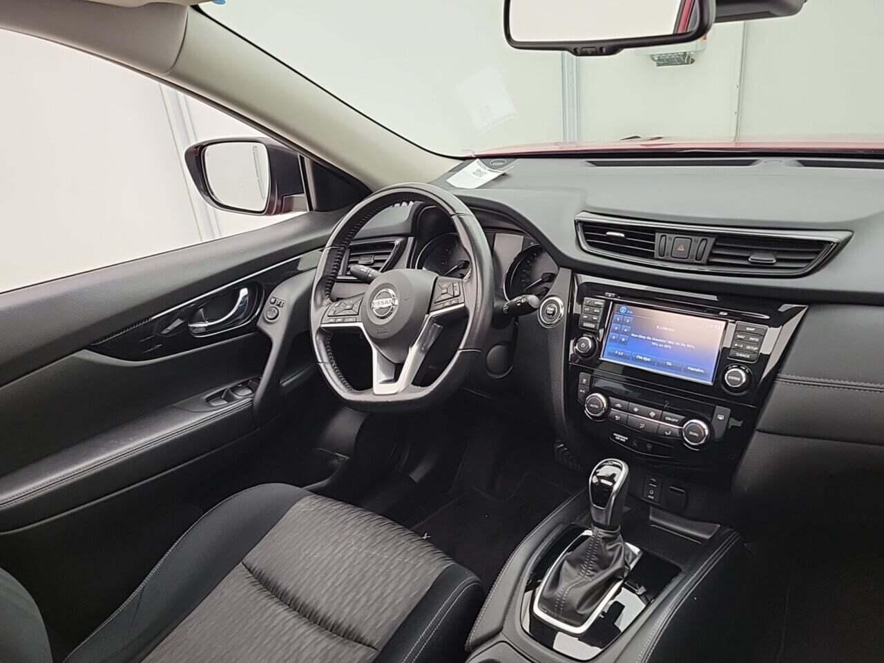 NISSAN X-TRAIL 1.3 DIG-T Connecta DCT photo