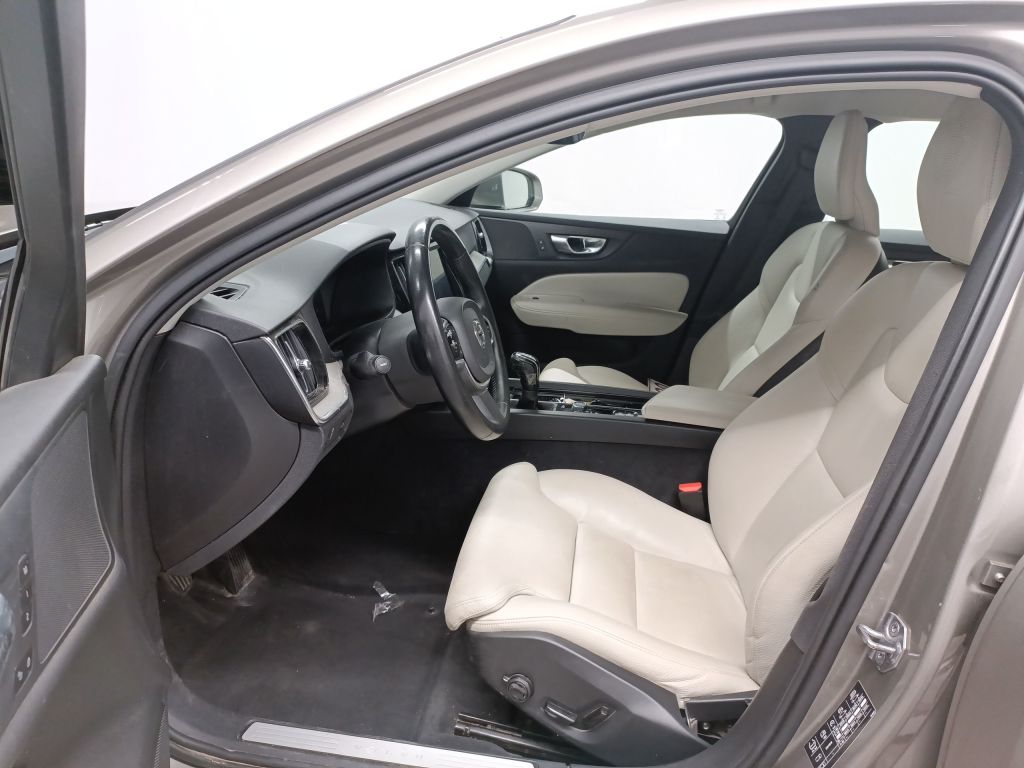 Volvo V60 D3 Inscription 5d photo