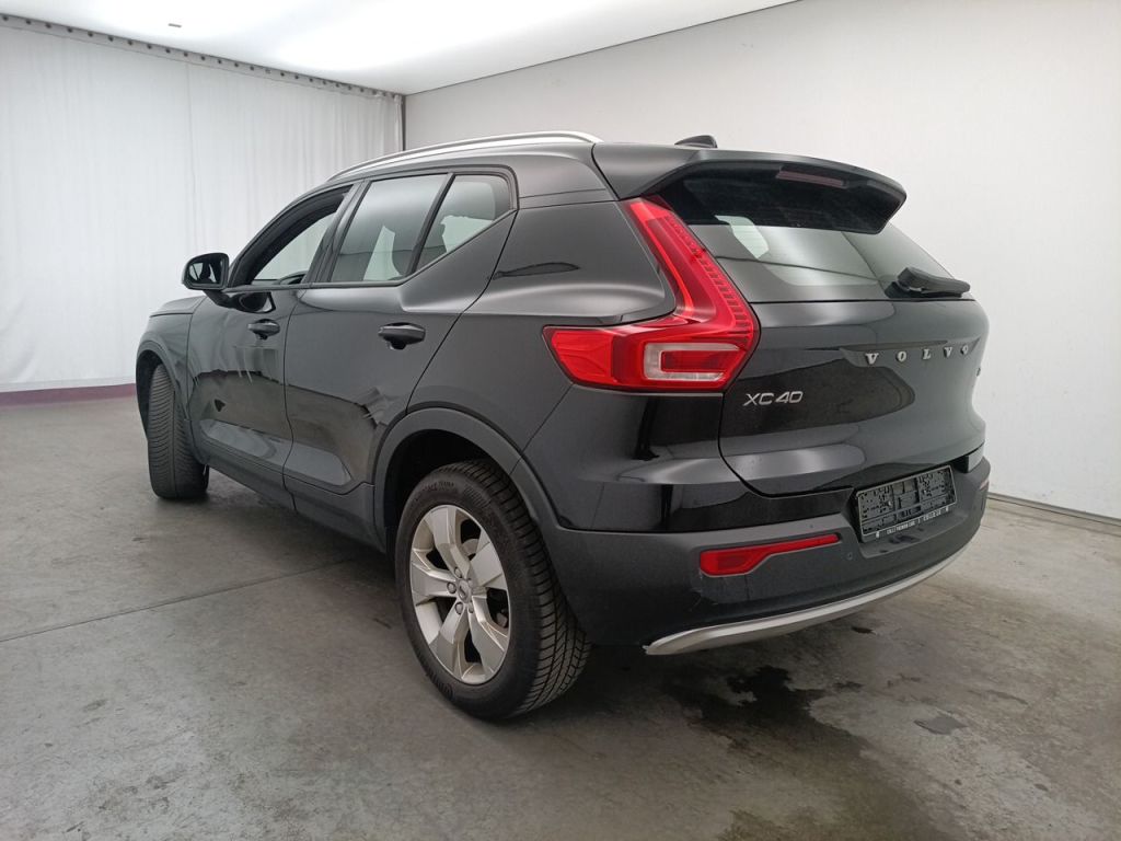 VOLVO XC40 1.5 T2 129 Momentum Pro Geartronic 5d photo