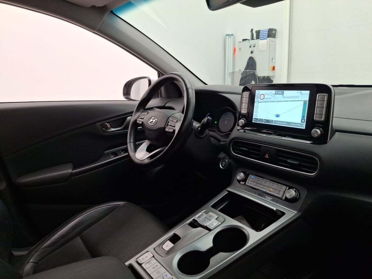 HYUNDAI Kona EV Fashion 64 kWh photo