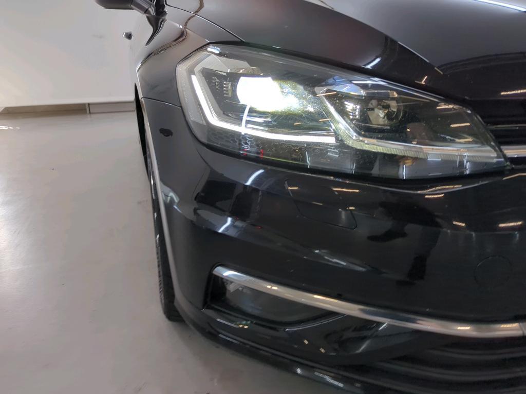 VOLKSWAGEN Golf Variant 110 kW photo