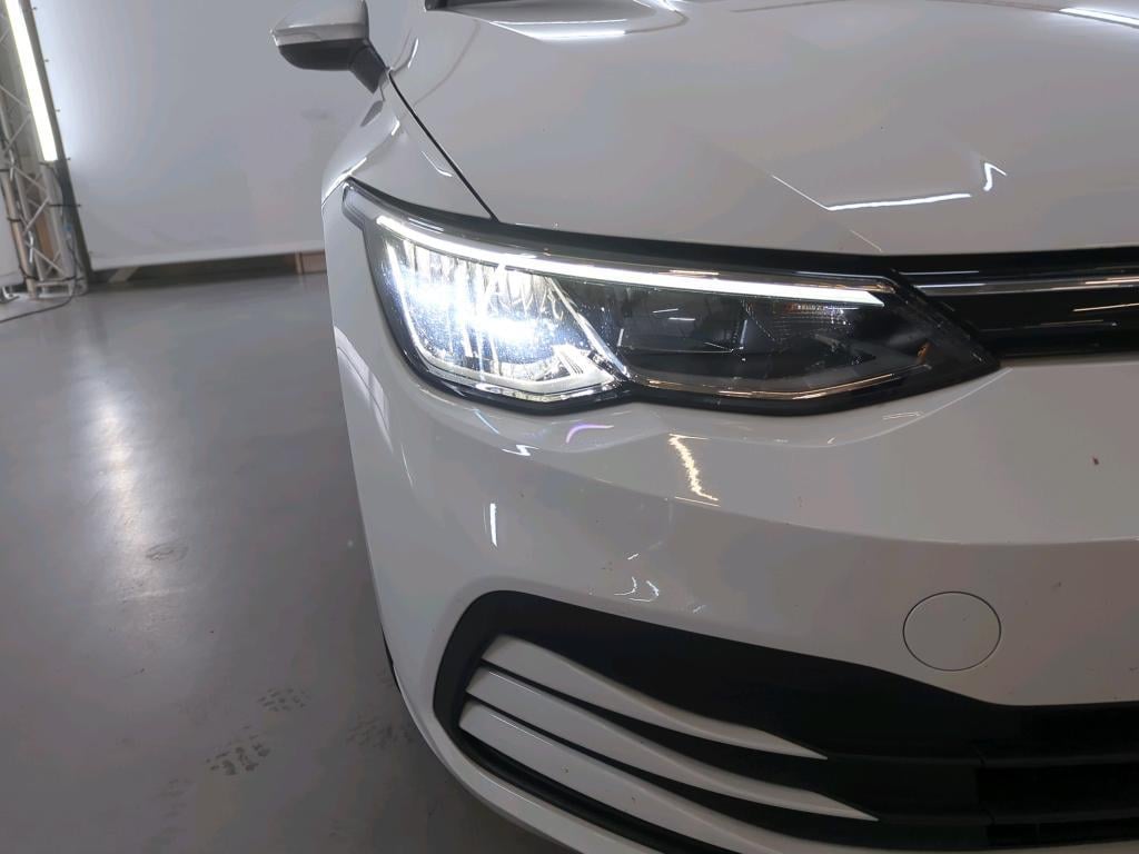 VOLKSWAGEN Golf Variant 81 kW photo