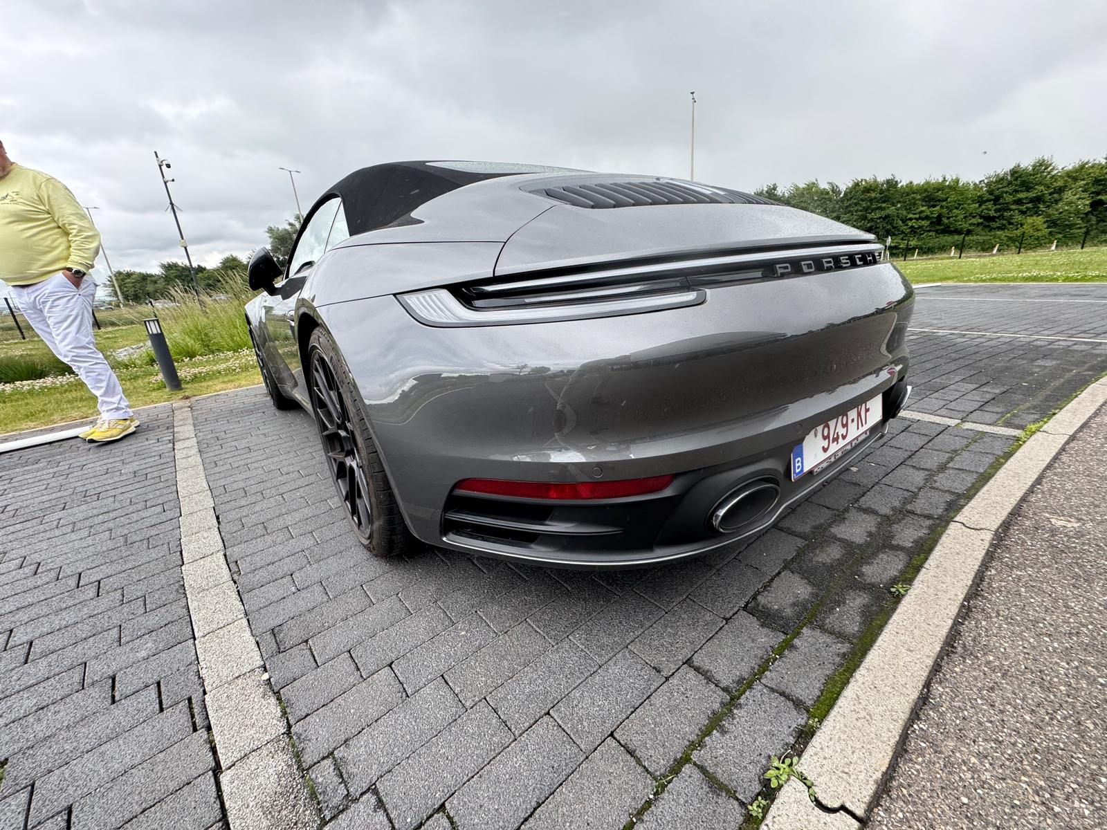PORSCHE 911 Carrera 2 Cabriolet Carrera Cabriolet (MY23) photo