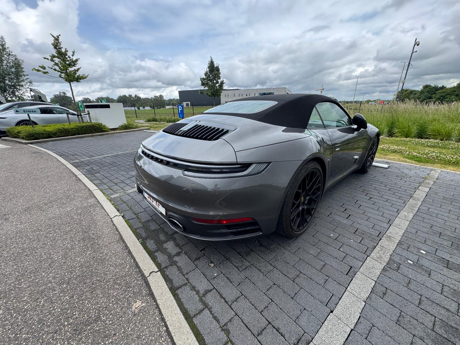 PORSCHE 911 Carrera 2 Cabriolet Carrera Cabriolet (MY23) photo