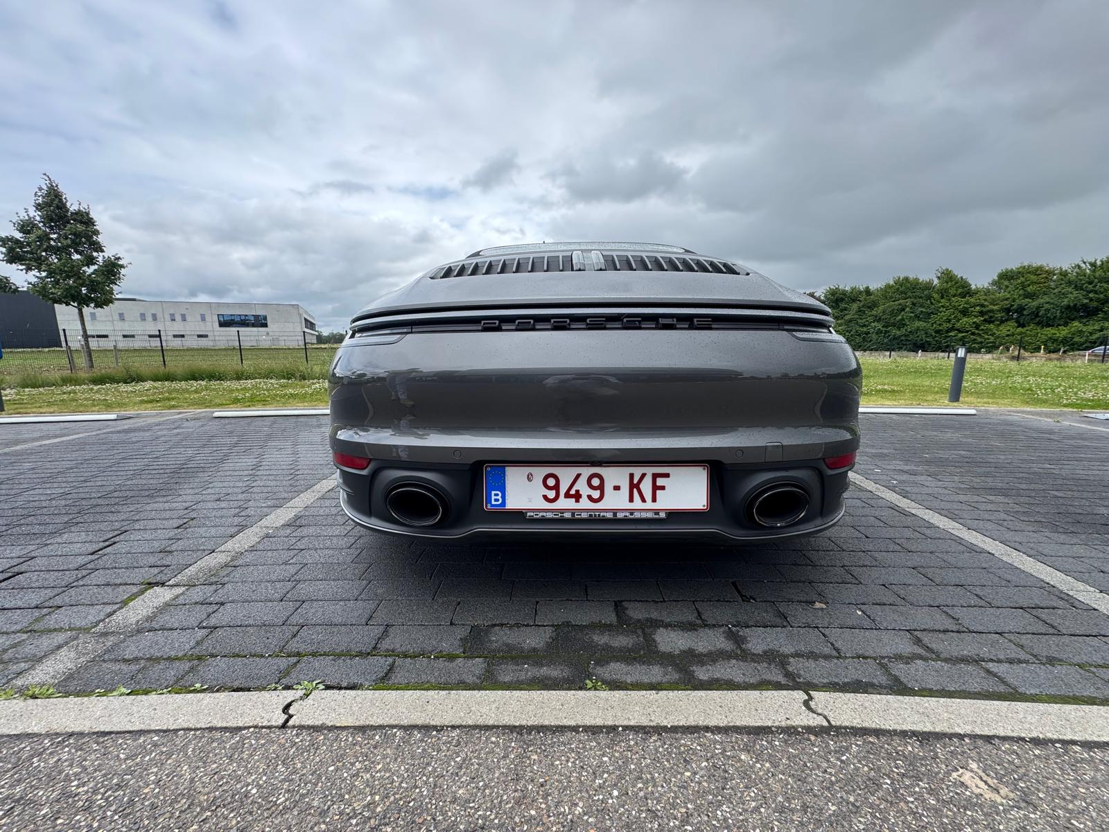 PORSCHE 911 Carrera 2 Cabriolet Carrera Cabriolet (MY23) photo
