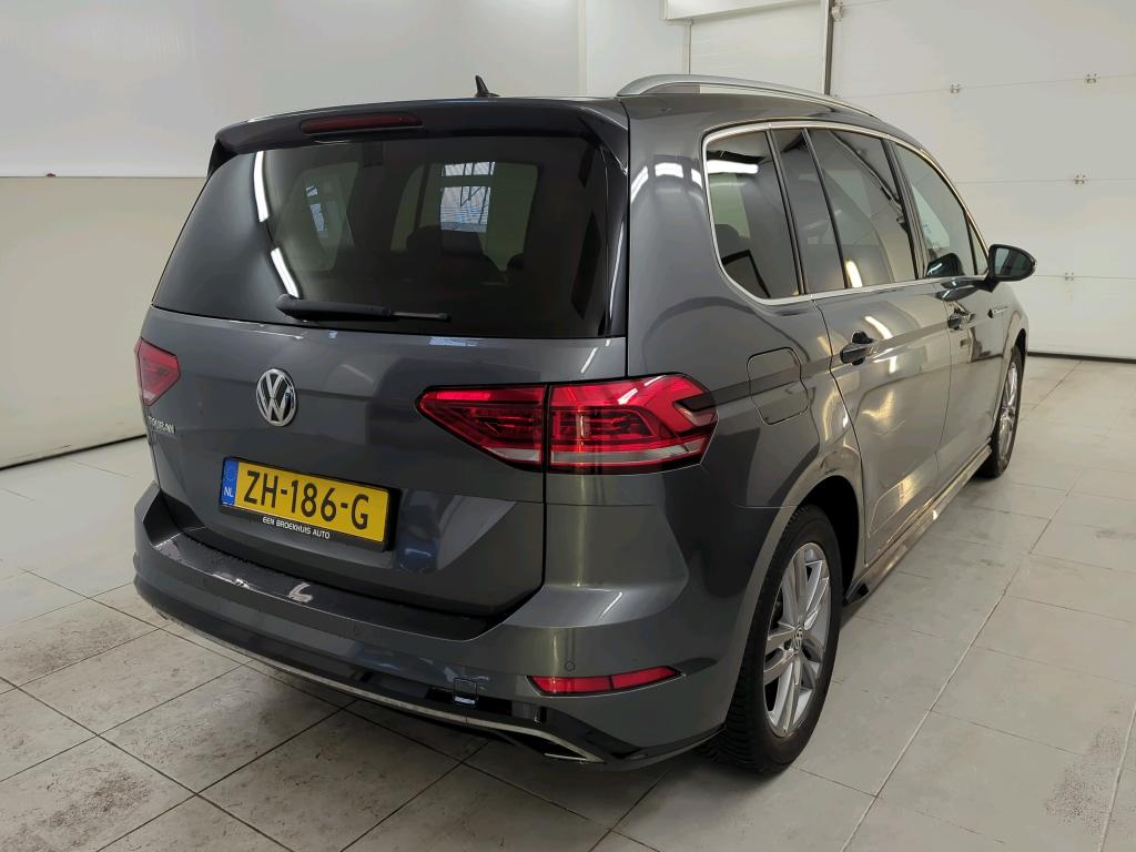 VOLKSWAGEN TOURAN 1.5 TSI Hi.lBns R 7p photo