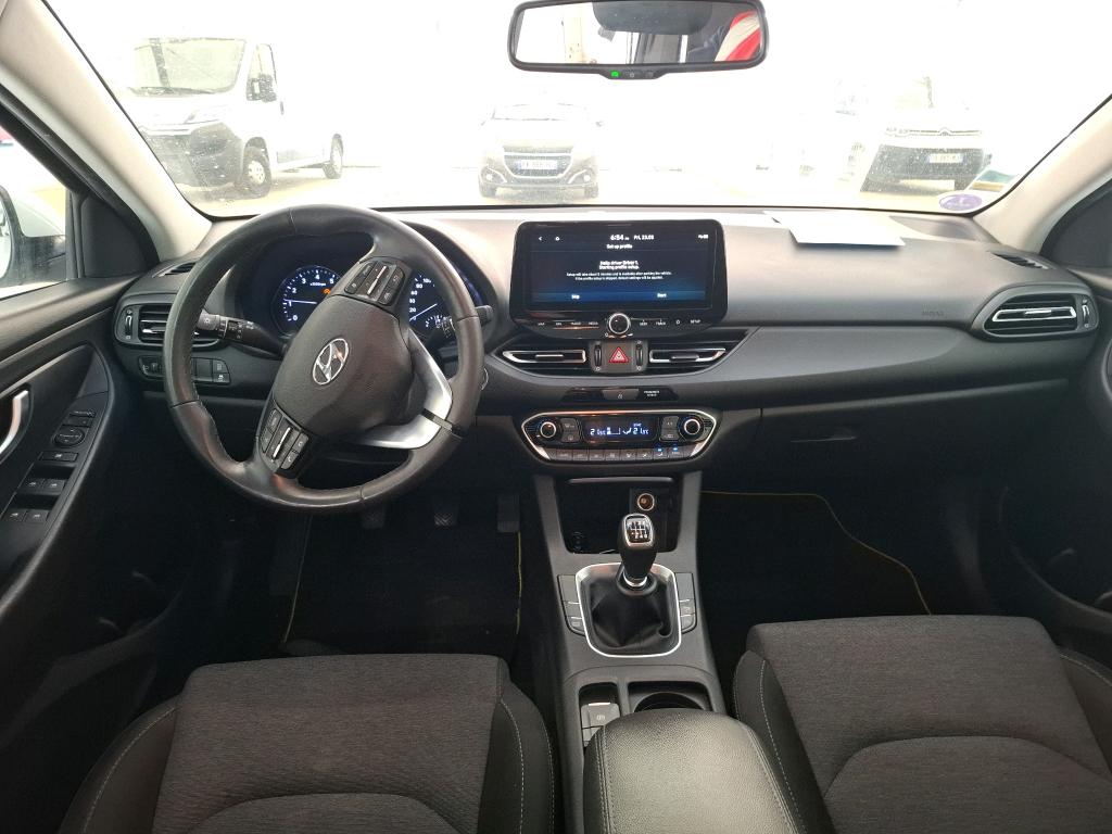 Hyundai 1.0 T-GDI 120 MHEV I-MT CREATIVE SW HYUNDAI i30 Sport Wagon / 2020 / 5P / Break 1.0 T-GDI 120 MHEV I-MT CREATIVE SW photo