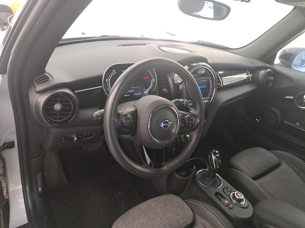 Mini Cooper SE Finition Greenwich 184 ch BVA MINI Mini / 2014 / 3P / Berline Cooper SE Finition Greenwich 184 ch BVA photo