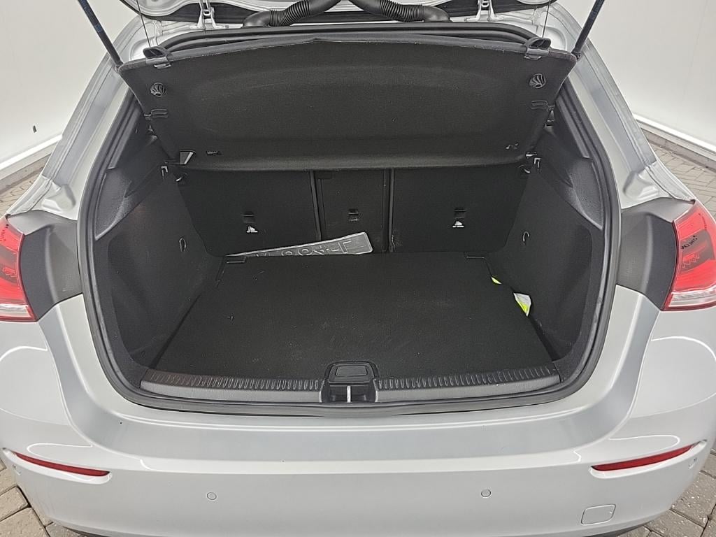 MERCEDES-BENZ A-klasse A 180 7G-DCT Business Solution Plus 5D 100kW photo