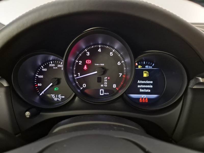 Porsche 2.0 PORSCHE MACAN / 2021 / 5P / SUV 2.0 photo