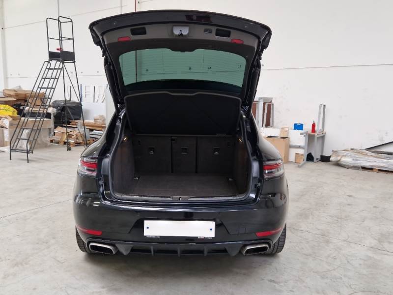 Porsche 2.0 PORSCHE MACAN / 2018 / 5P / SUV 2.0 photo