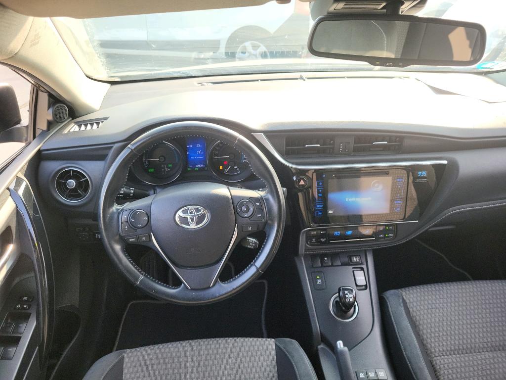 Toyota 1.8 140H Feel! Edition Touring Spo TOYOTA Auris / 2015 / 5P / familiar 1.8 140H Feel! Edition Touring Spo photo