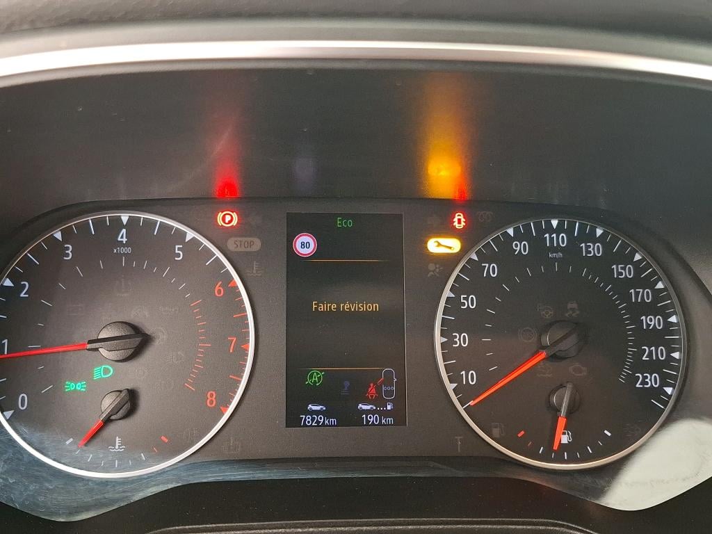 Renault Business TCe 100 Clio V Business 1.0 TCe 100CV BVM5 E6dT photo