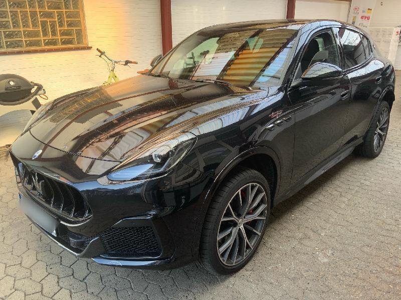 Maserati  Grecale (03.2022->) / 390kW 3.0 V6 AWD Trofeo