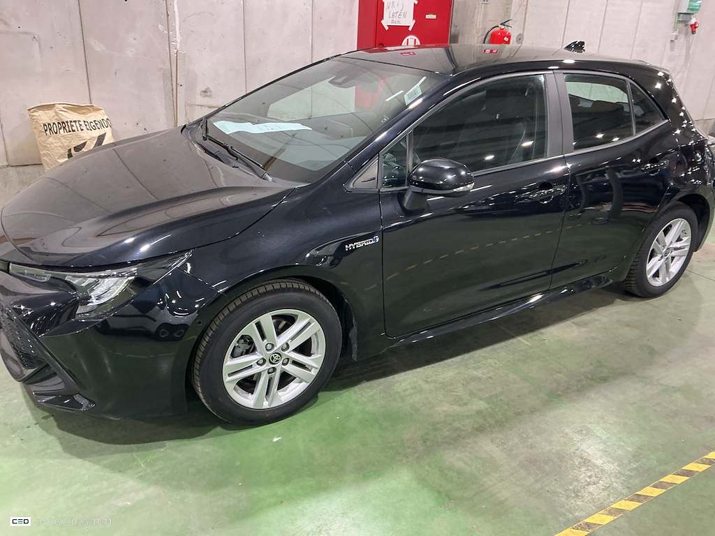 TOYOTA COROLLA HATCHBACK - 2019 1.8 Hybrid Dynamic Plus e-CVT photo