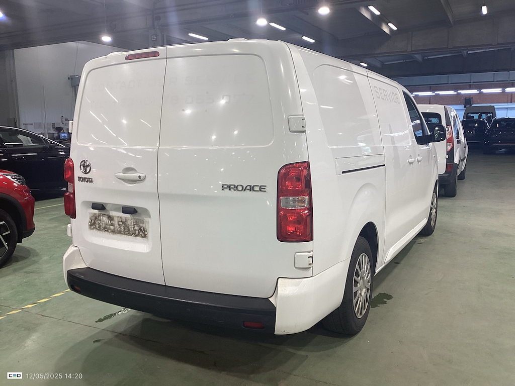 TOYOTA PROACE FOURGON MWB DSL - 2016 2.0 D-4D Long Comfort S&S STOCK photo