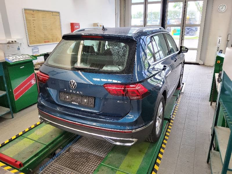 Volkswagen Tiguan (AX1)(07.2020->2024) DE - SUV5 2.0 TDI BMT/Start-Stopp EU6d, Elegance 4Motion (EURO 6d), (Facelift) 2 photo