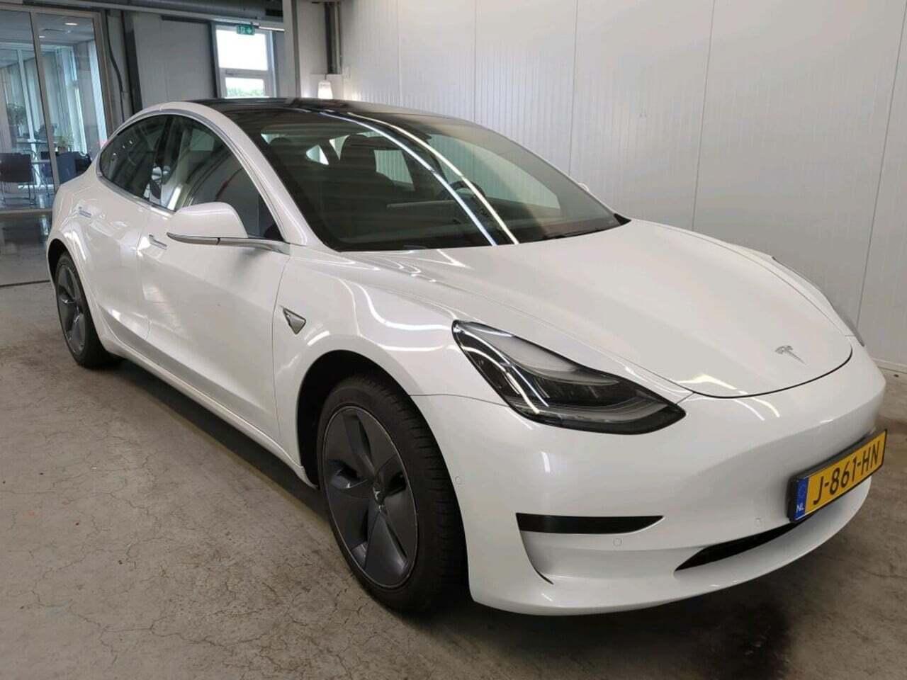 Tesla Model 3 Stnd.RWD Plus 60 kWh photo