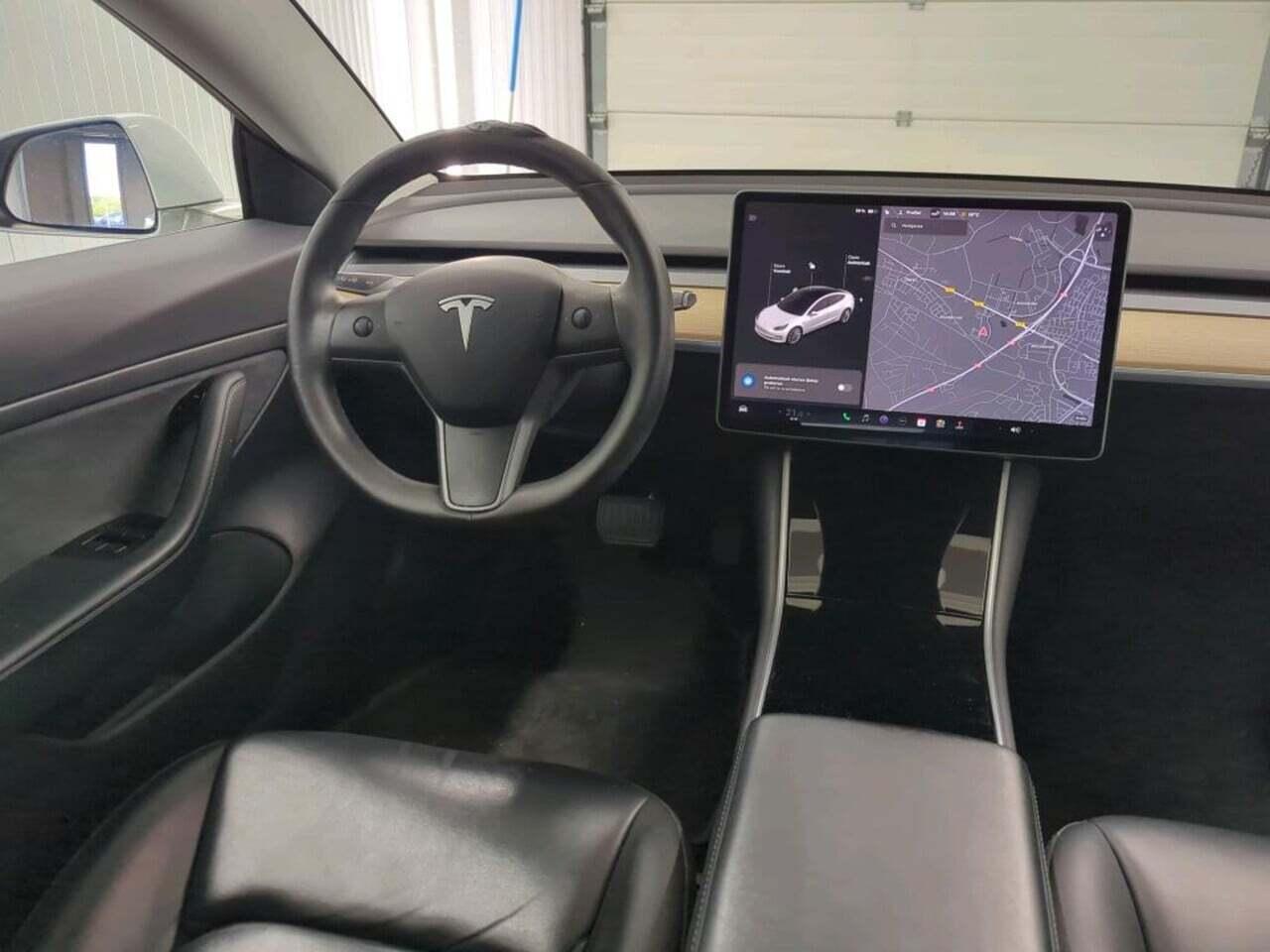 Tesla Model 3 Stnd.RWD Plus 60 kWh photo