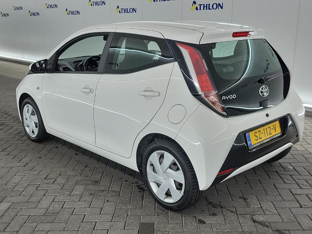 TOYOTA Aygo 1.0 VVT-i x-nav 5D 51kW photo