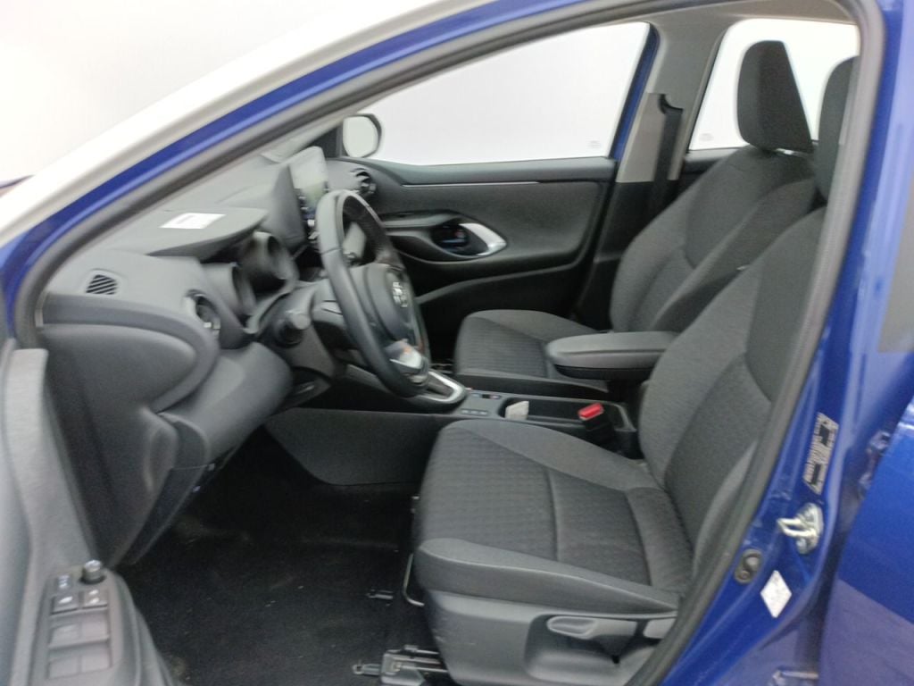 Toyota Yaris 1.5 VVT-i Hybrid Iconic e-CVT 5d photo