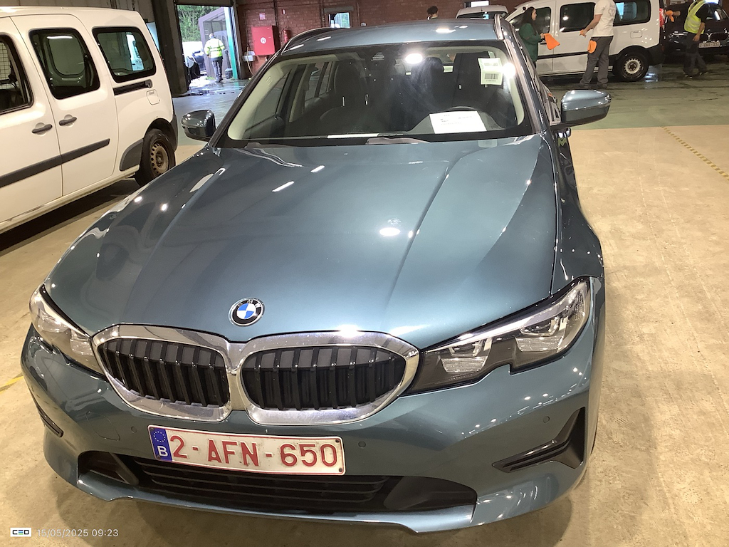 BMW 3 TOURING - 2019 318iA OPF Business Advantage