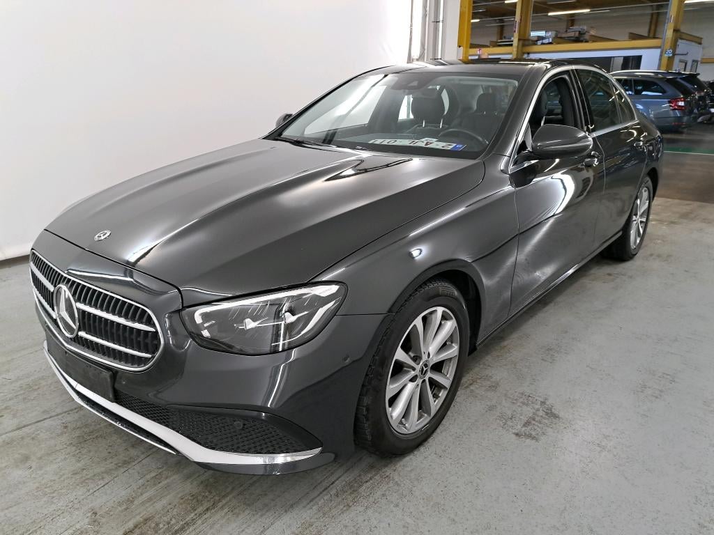 MERCEDES-BENZ E-Klasse 1.6 E 200 D BUSINESS SOLUTION AUTO