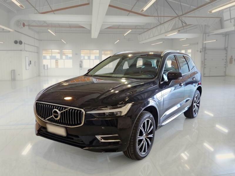 Volvo 245 VOLVO XC60 / 2017 / 5P / SUV T6 PLUG-IN AWD AUTO RECHARGE INSCR.