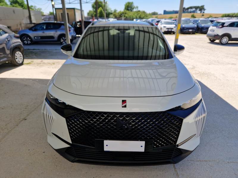 DS 5 DS DS 7 / 2022 / 5P / SUV E-TENSE 4X4 AUTOMATICA PERFORMANCE LINE+ photo