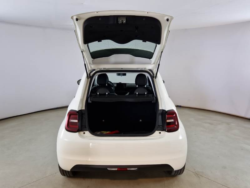 Fiat BEV FIAT 500 / 2020 / 3P / BERLINA ELETTRICA ACTION 95CV photo
