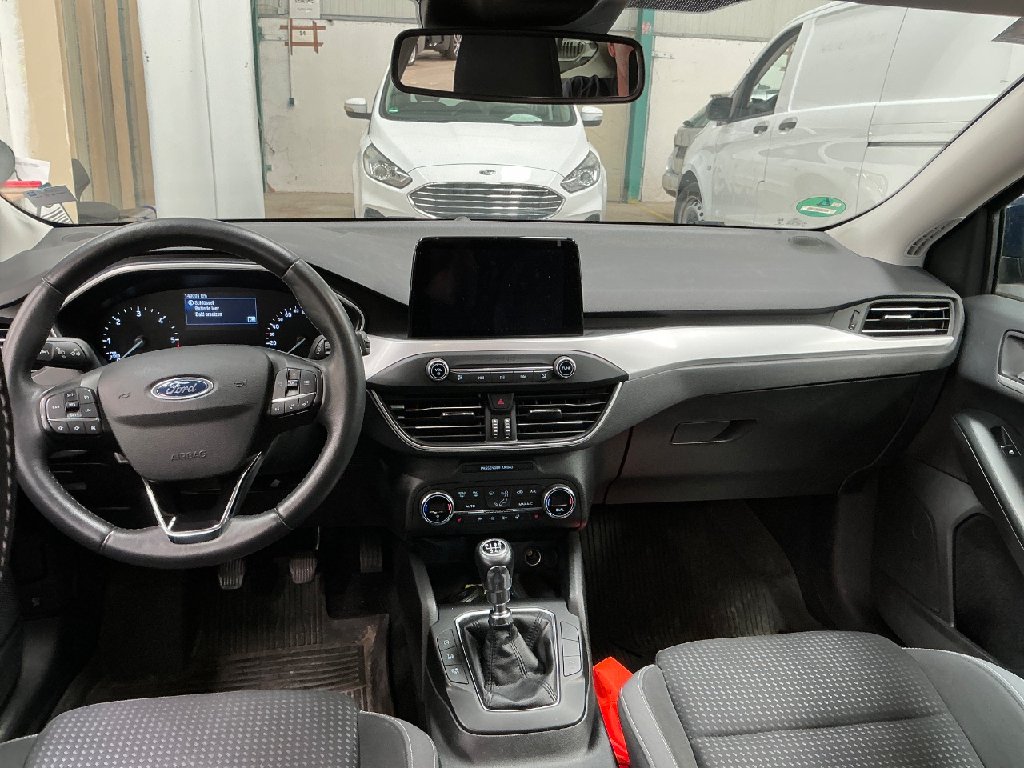 Ford Focus Turnier ´18 Focus Turnier Cool&Connect 1.5 EcoBlue 88KW MT6 E6dT photo