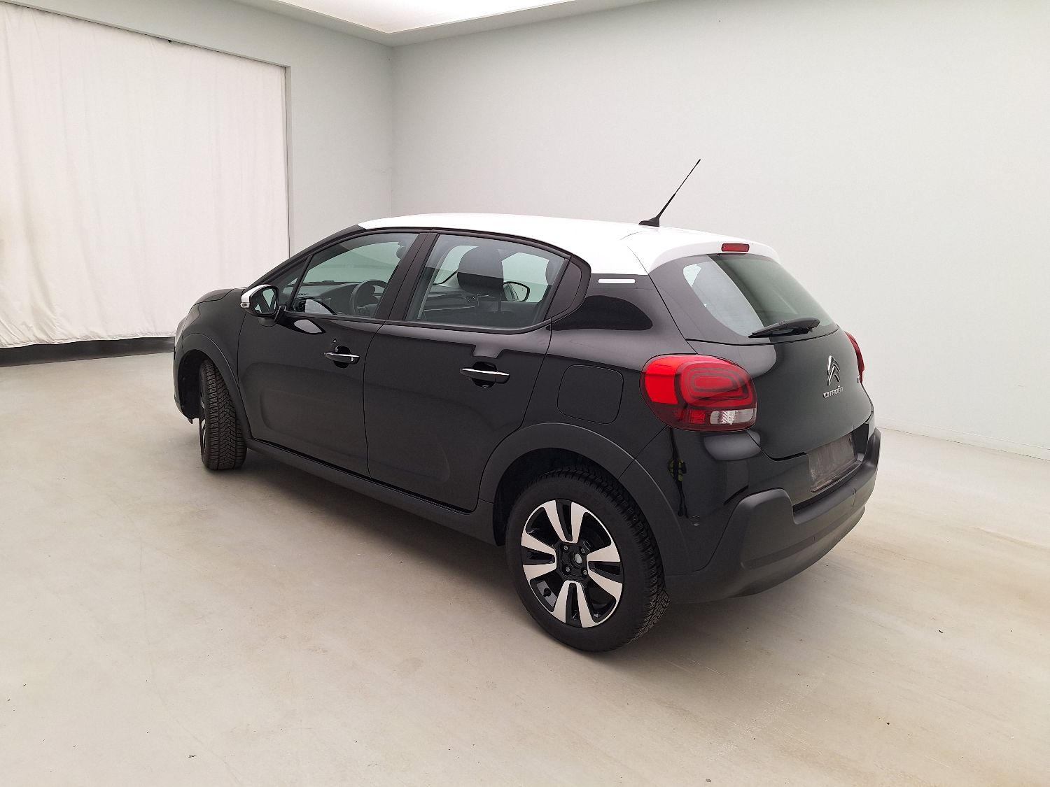 Citroën, C3 FL'20, Citroën C3 1.2 PureTech 83 S&S MAN Shine 5d photo