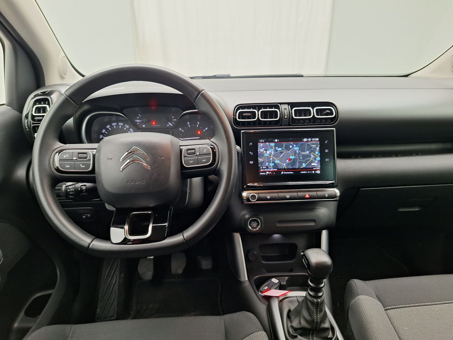 Citroën, C3 Aircross "17, Citroën C3 Aircross 1.2 PureTech 110 S&S MAN6 Shin photo