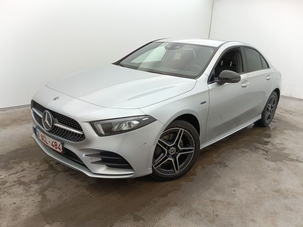 Mercedes-Benz A-Klasse Limousine A 250e Business Solution 4d excluweb end 19.06 photo