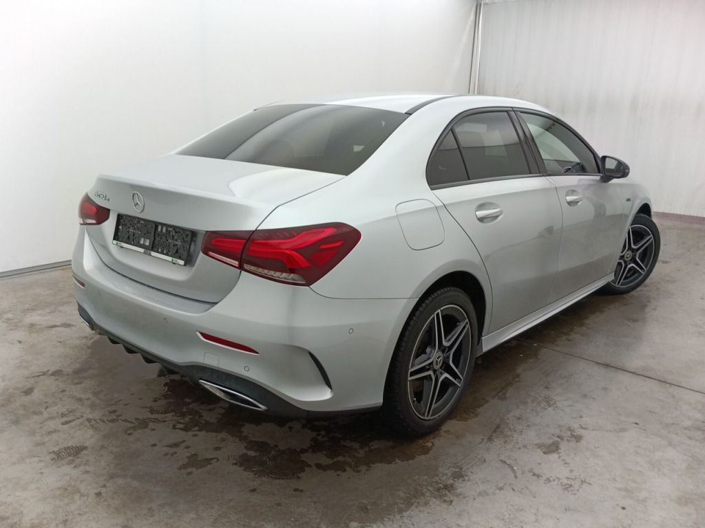 Mercedes-Benz A-Klasse Limousine A 250e Business Solution 4d excluweb end 19.06 photo