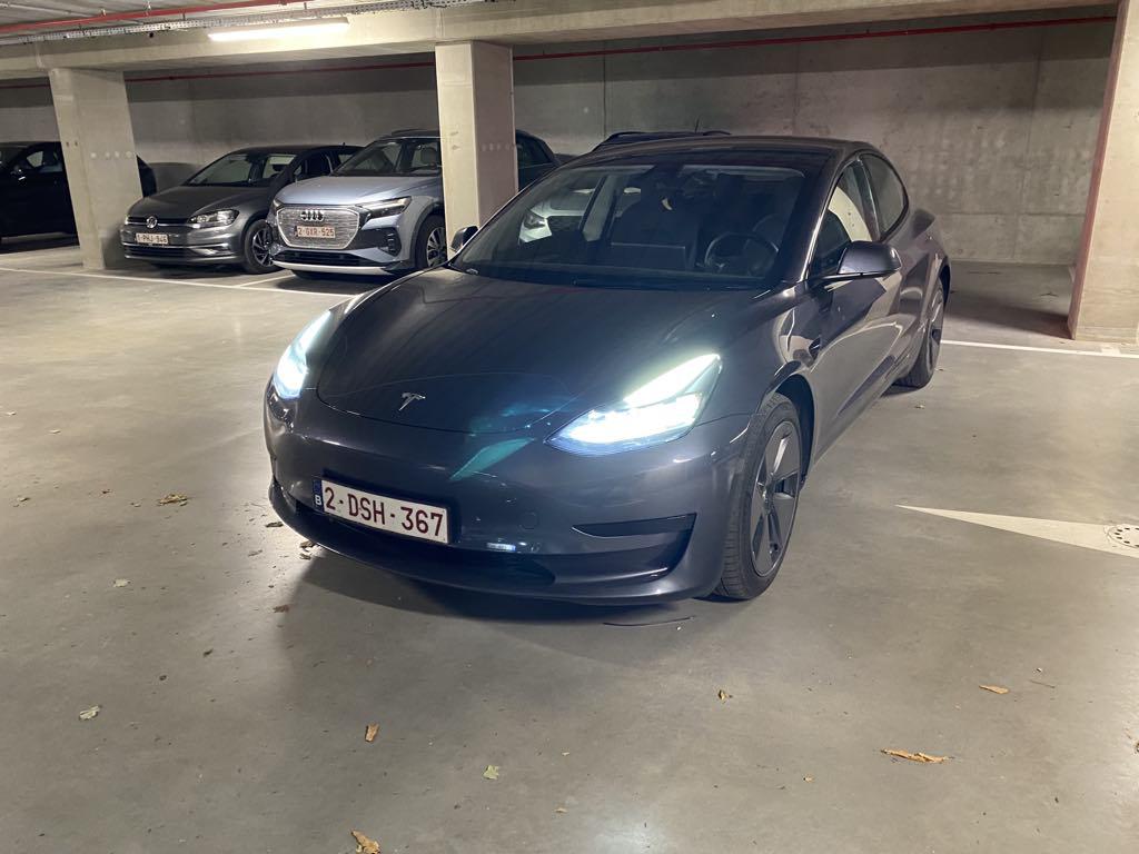 Tesla Model 3 Standard Rear Wheel Drive