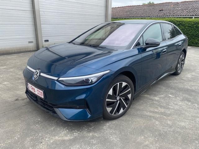 VOLKSWAGEN ID.7 Pro 77KWH Business Premium