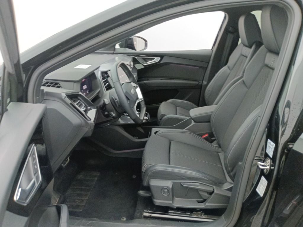 AUDI Q4 E-TRON 45 82kWh 265hp Quattro 5d photo