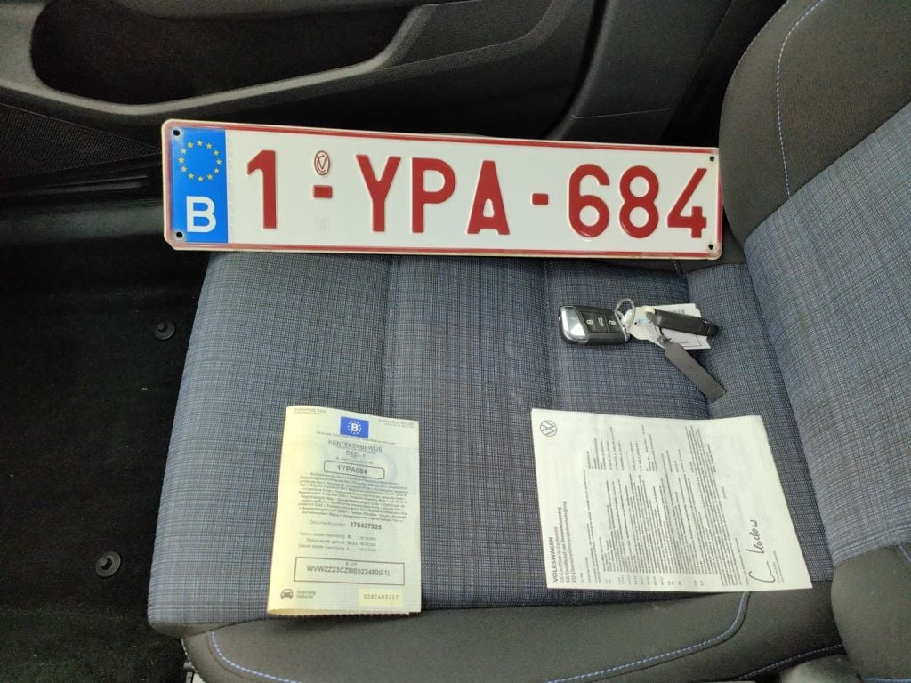 Volkswagen Passat 1.4 TSI GTE Business DSG 4d photo