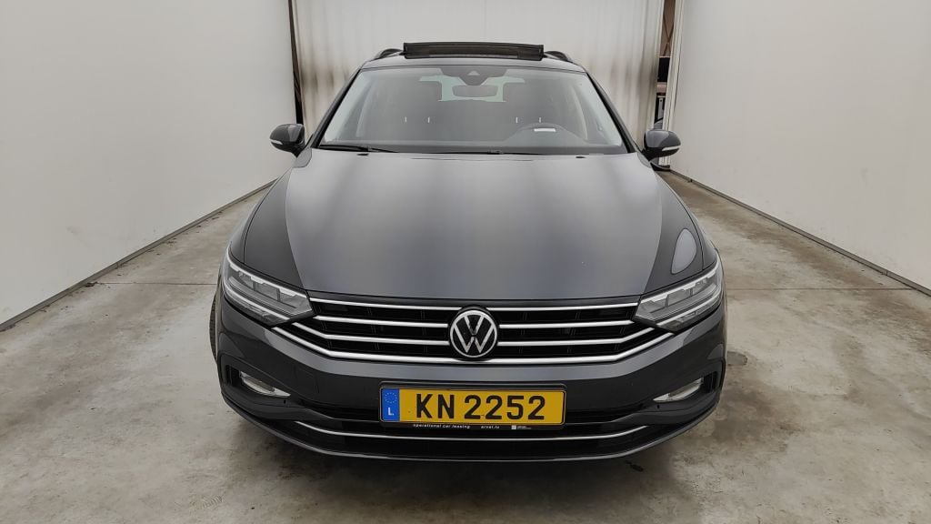 VOLKSWAGEN PASSAT VARIANT PA - 2019 2.0 TDi 150 Business DSG7 (EU6 d) 5d photo