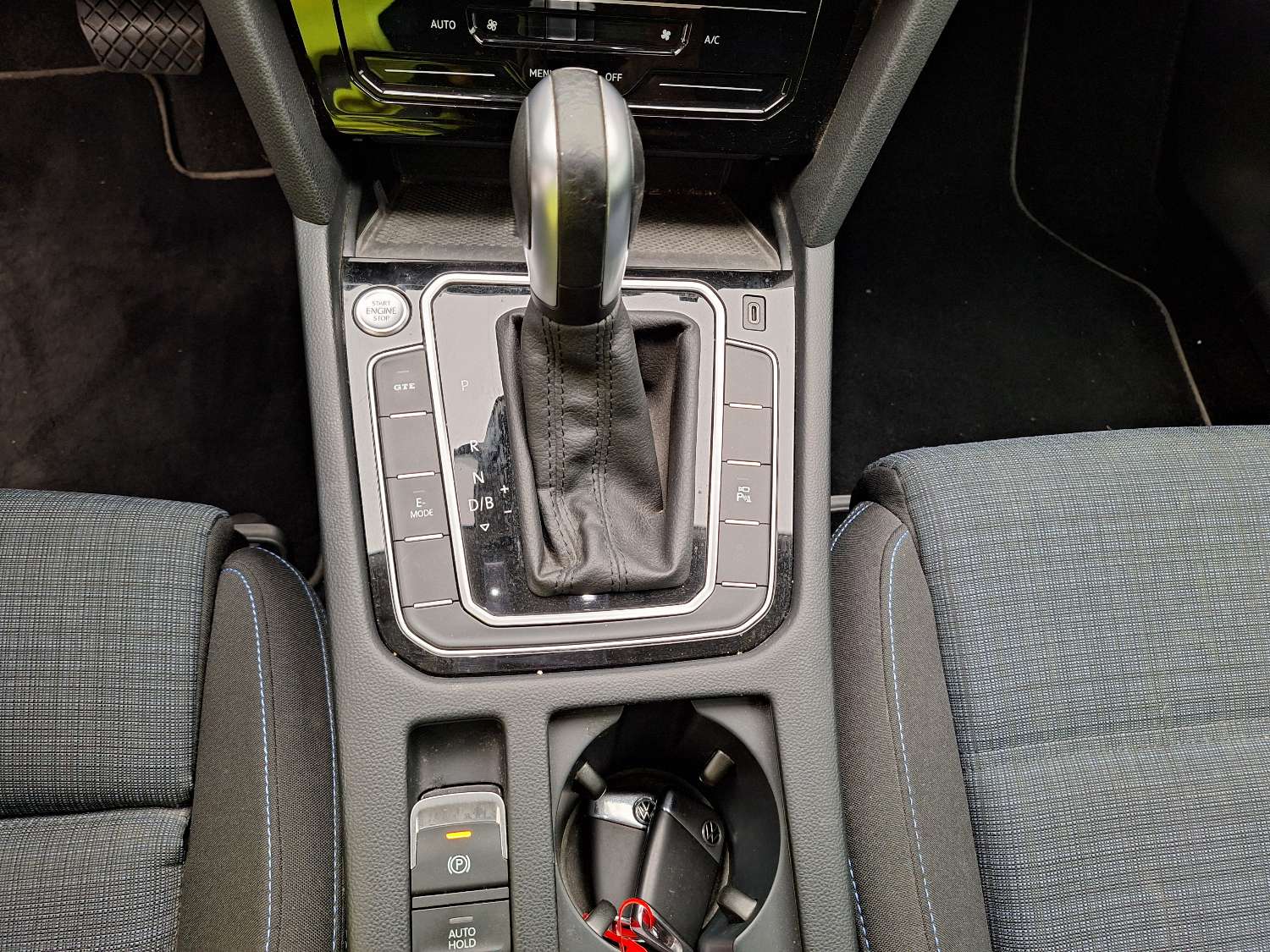 VW, Passat Variant FL'19, Volkswagen Passat Variant 1.4 TSI DSG6 GTE Busines photo