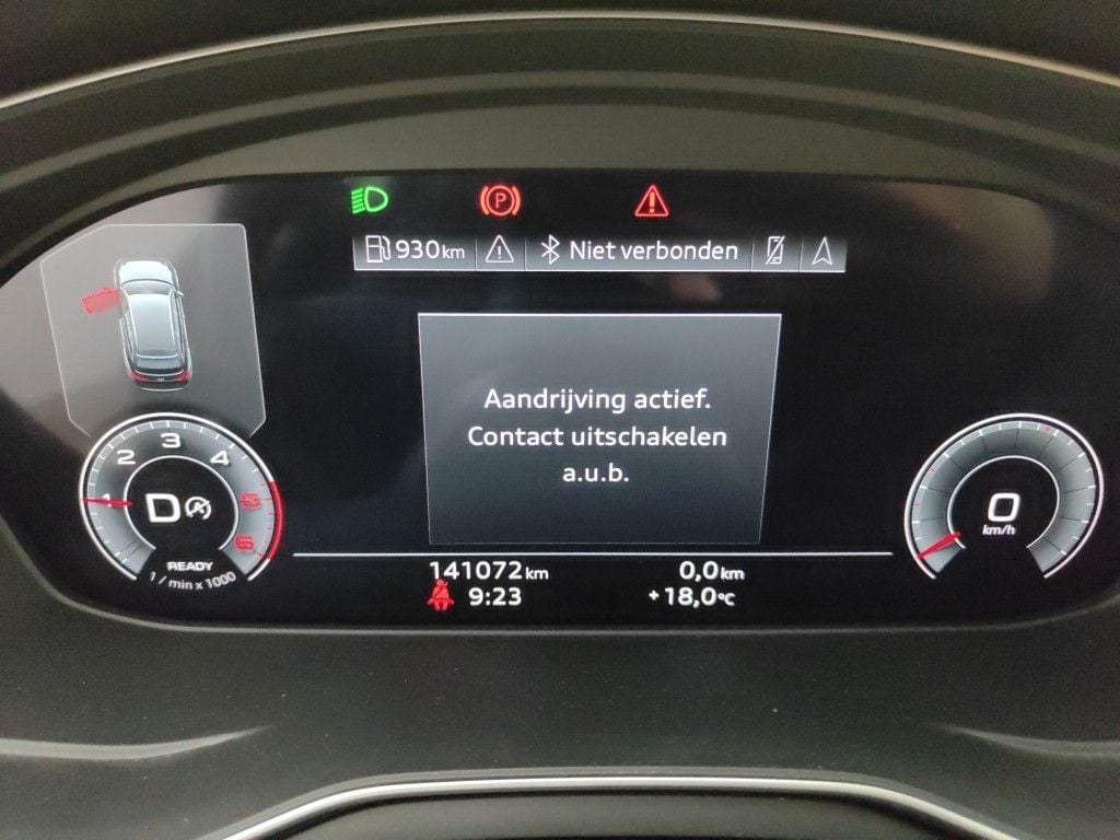 Audi A4 Avant 2.0 30 TDi 100kW S tronic Business Ed 5d photo