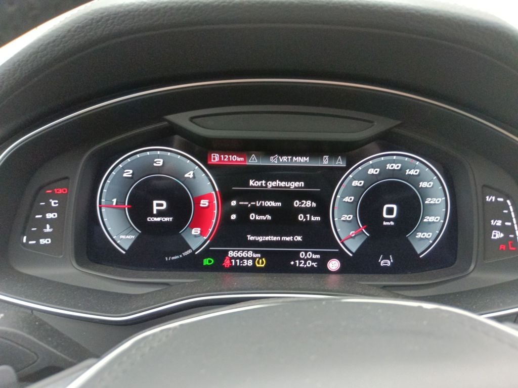 Audi A6 Avant Business Edition Sport 35 TDI S tronic 5d photo