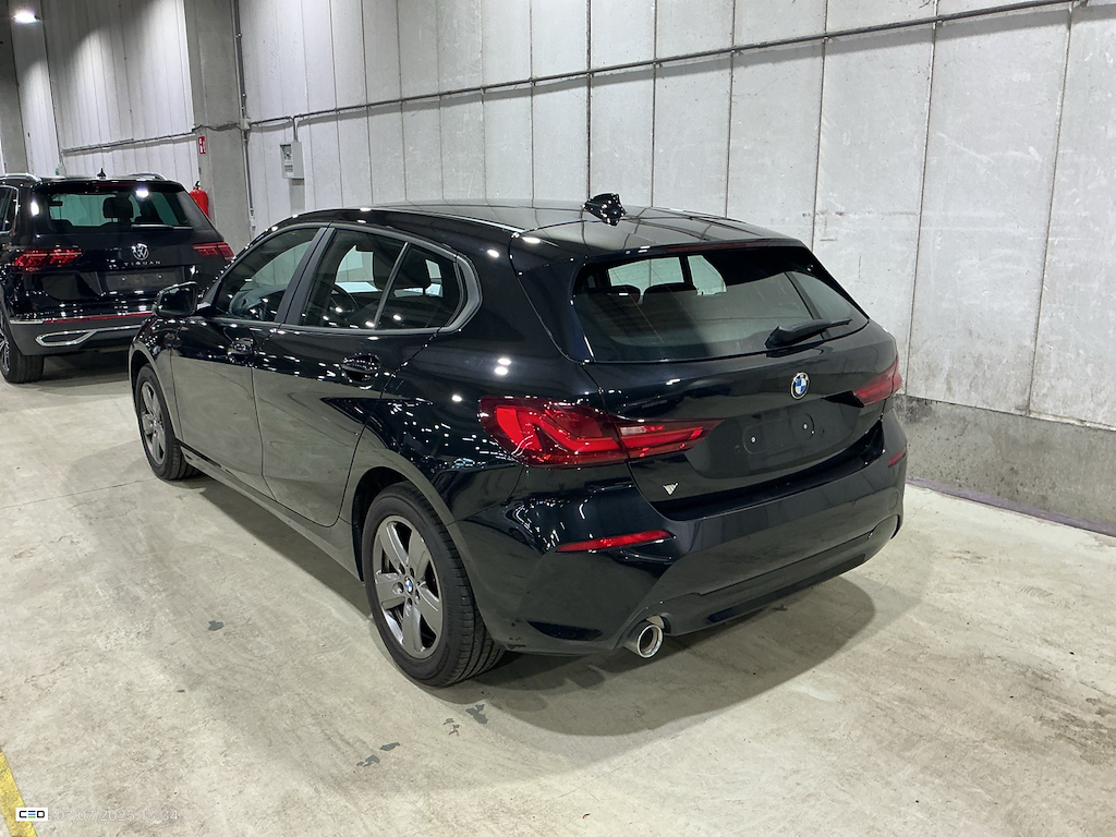 BMW 1 SERIES HATCH 1.5 118IA (100KW) Innovation Pack Advantage Business photo