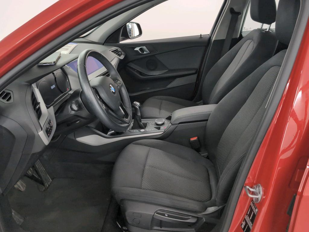 BMW 1-serie 1.5 116D (85KW) Business Model Advantage photo