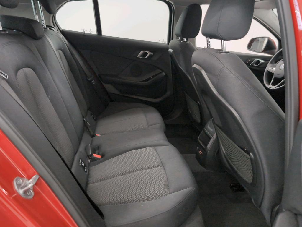 BMW 1-serie 1.5 116D (85KW) Business Model Advantage photo