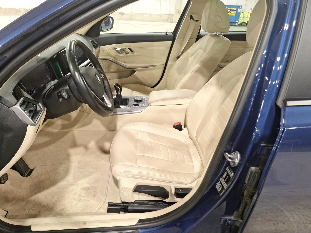 BMW 3 SERIES BERLINE 2.0 318D (110KW) BERLINE photo