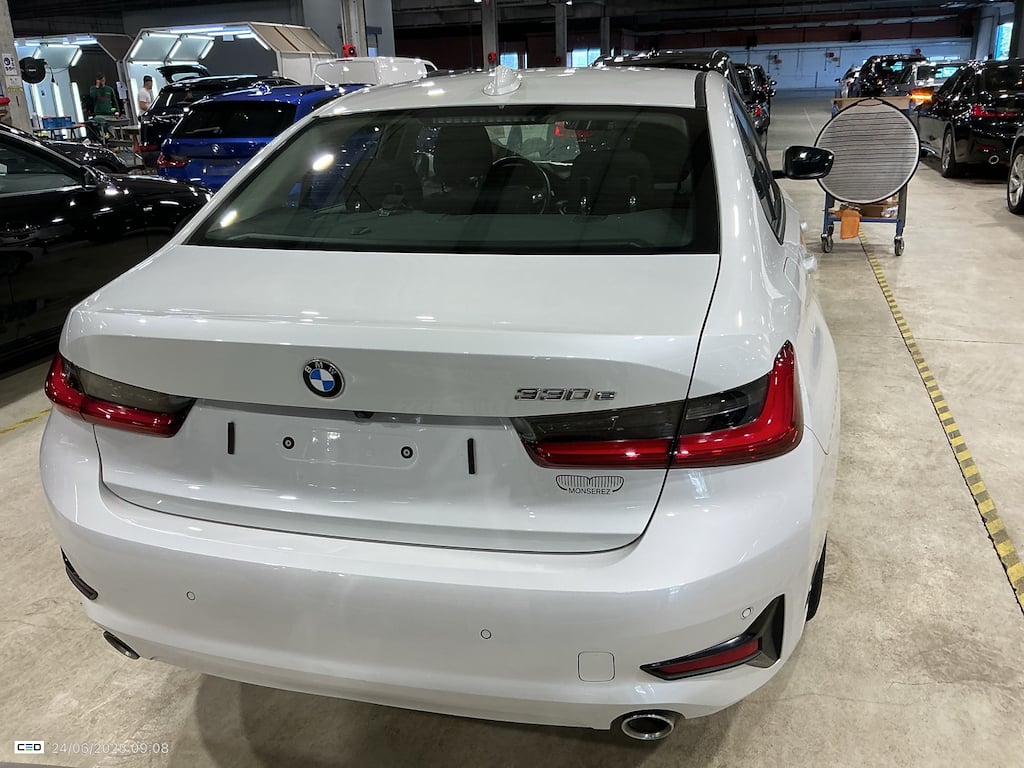 BMW 3 SERIES BERLINE 2.0 330E (135KW) BERLINE photo