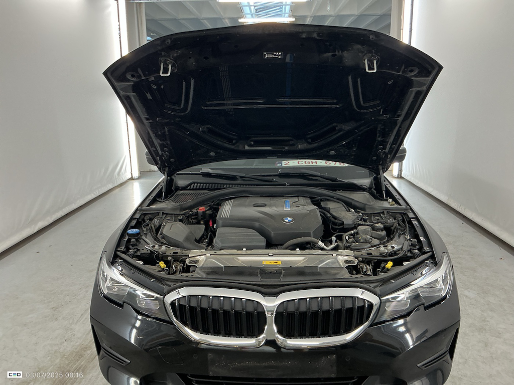 BMW 3 SERIES TOURING 2.0 320E TOURING Business Plus photo