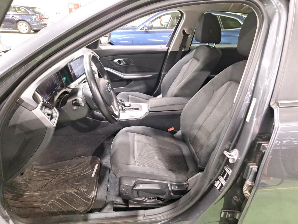 BMW 3 TOURING DIESEL - 2019 318 dA AdBlue photo